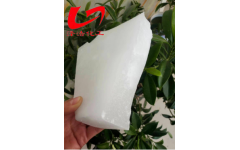 廠家供應(yīng)各種型號(hào)石蠟、顆粒蠟,板蠟5